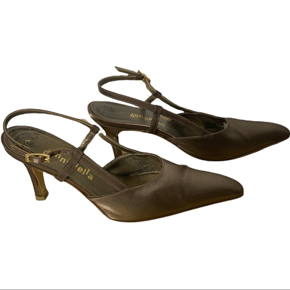 Donna Bella Brown  Pointed Shoes Size 6